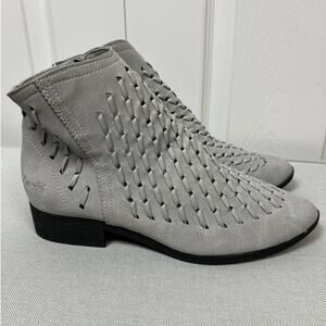 Blowfish Malibu Gray Ankle Boties Weaved Side Zipper Size 7.5 NWOB